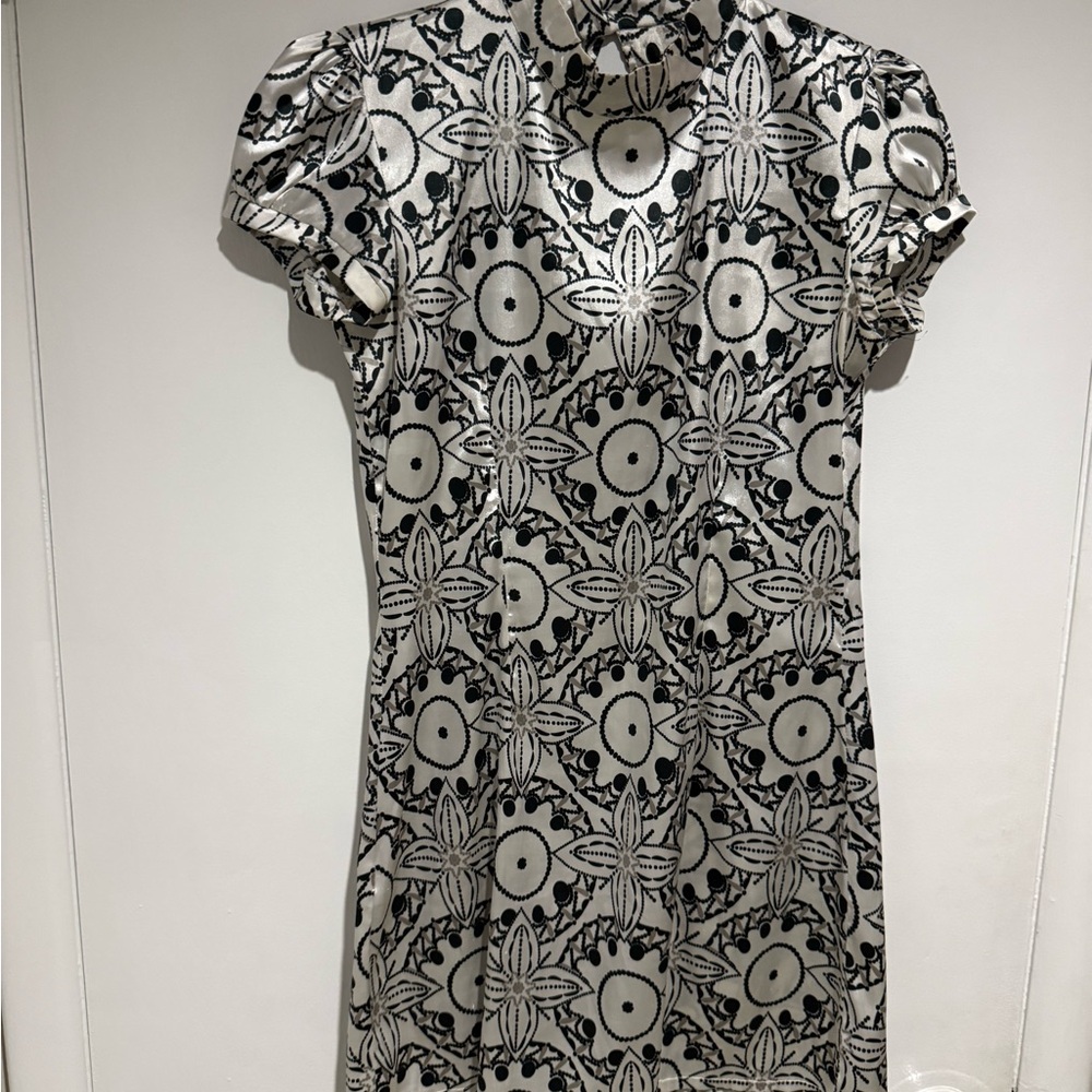 Noname Black and White Patterned Silk Like Trendy Vintage Mini Dress